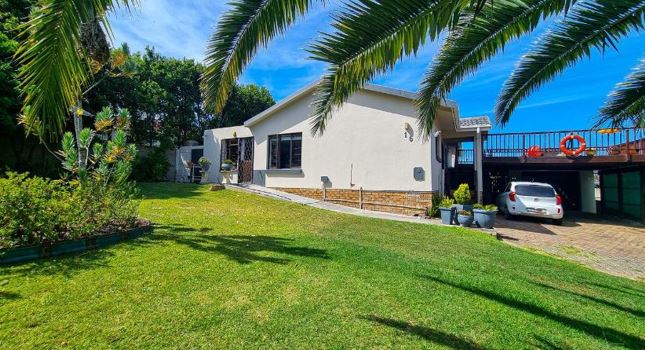 2 Bedroom Property for Sale in Dana Bay Western Cape